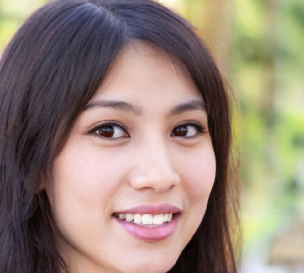 Vesna Dimitrova, Financial Communications Specialist at zerenxalthova